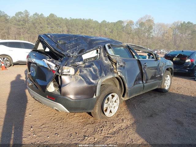 GMC Acadia Sle-1