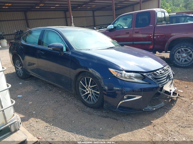 Salvage Lexus Es Image
