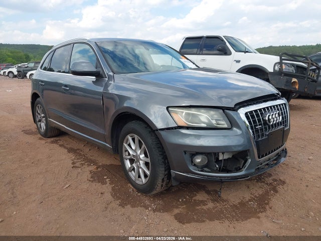 Salvage Audi Q5 Image