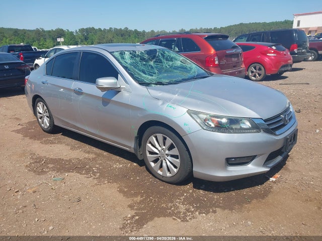 Salvage Honda Accord Image