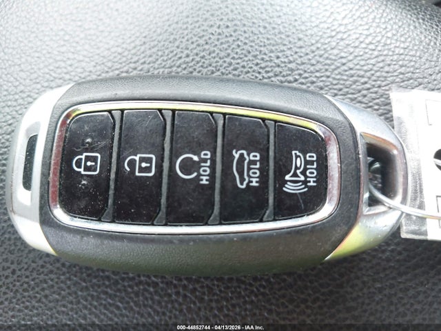 Hyundai ELANTRA Blue