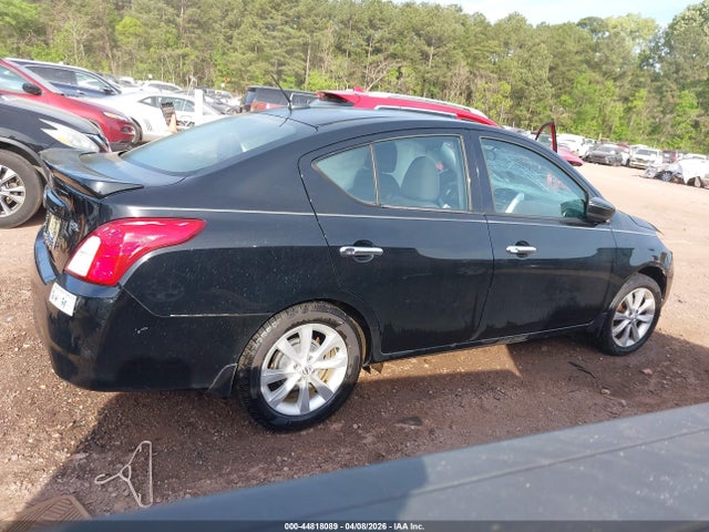 Nissan Versa 1.6 Sl
