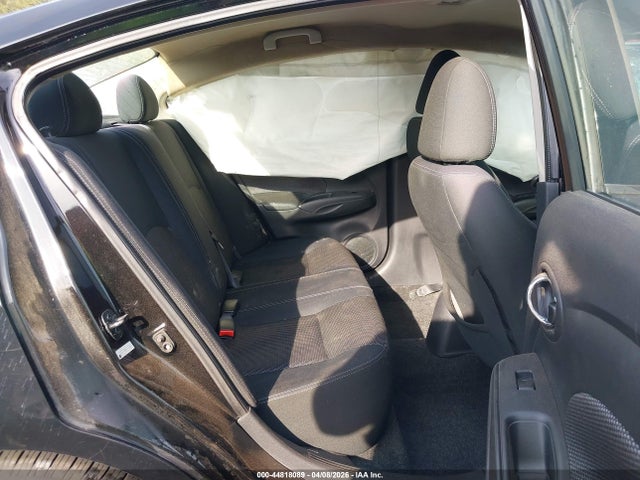 Nissan Versa 1.6 Sl