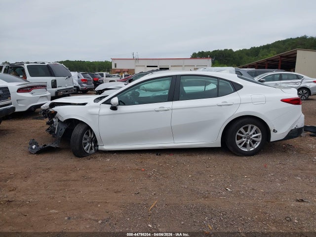 Toyota Camry Le