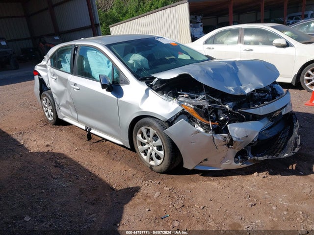 Salvage Toyota Corolla Image