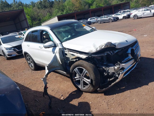 Salvage Mercedes-Benz GLC Image