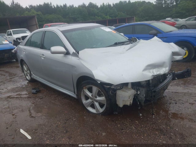 Salvage Toyota Camry Image