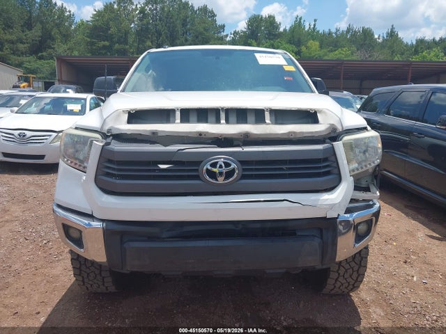Toyota Tundra Sr5 5.7l V8