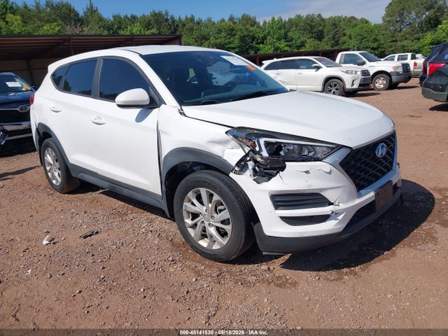 Salvage Hyundai TUCSON Image