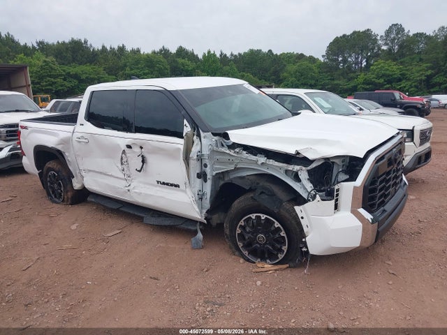 Salvage Toyota Tundra Image