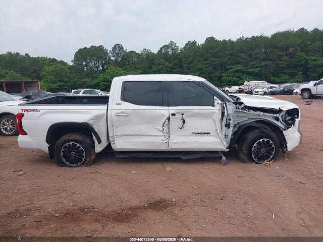 Toyota Tundra Sr5