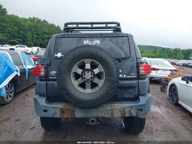 Toyota FJ Cruiser