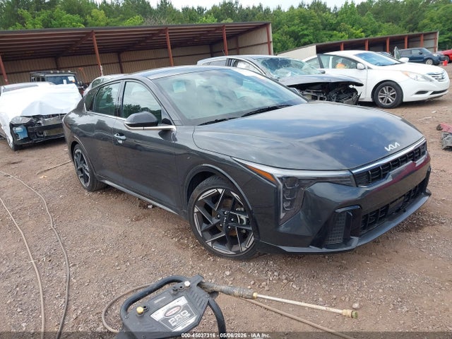 Salvage Kia K4 Image