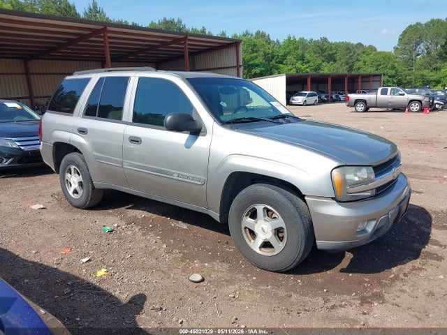 Salvage Chevrolet Trailblazer Image