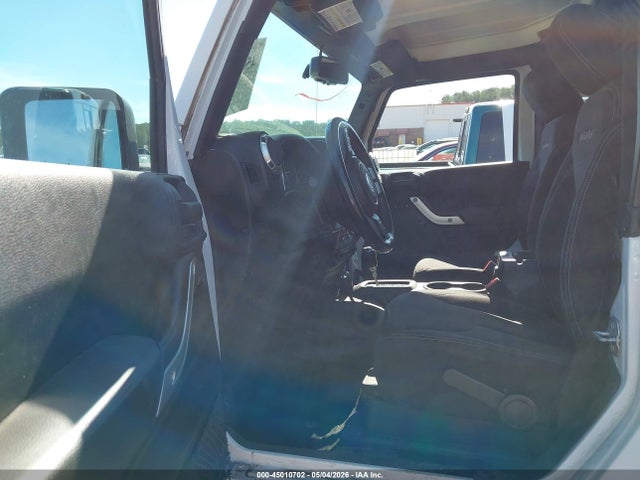 Jeep Wrangler Sahara 4x4