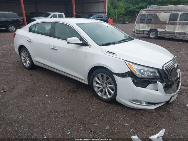 Salvage Buick LaCrosse Image