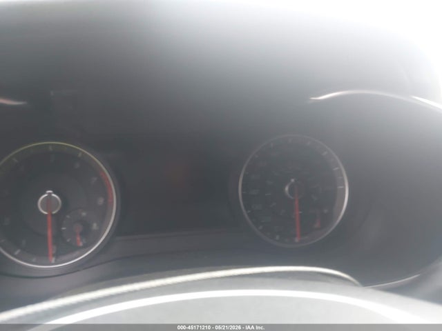 Genesis G70 2.0t Awd