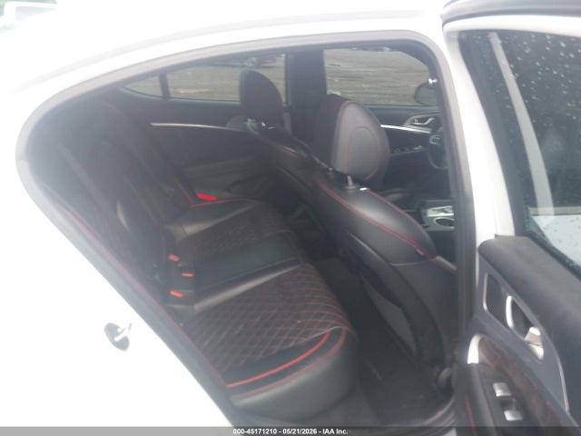 Genesis G70 2.0t Awd