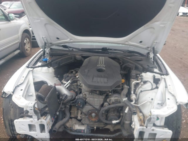 Genesis G70 2.0t Awd