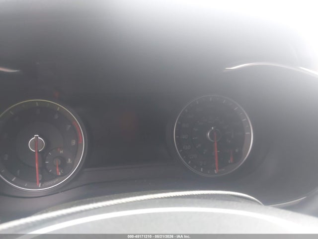 Genesis G70 2.0t Awd