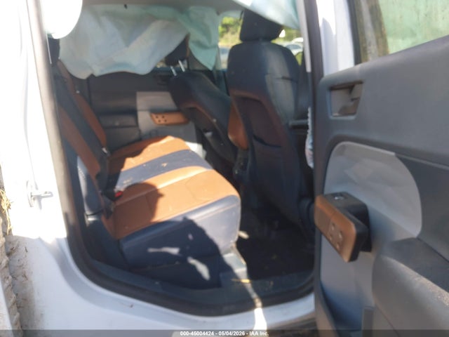 Ford Maverick Lariat