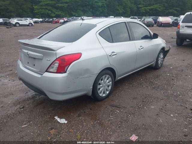 Nissan Versa 1.6 Sv