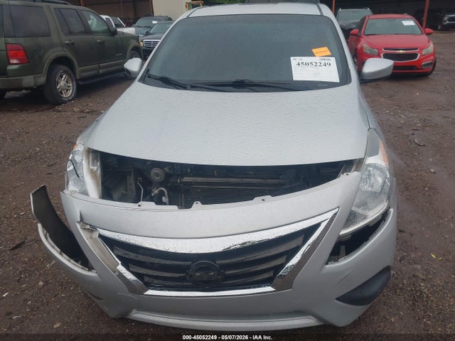 Nissan Versa 1.6 Sv