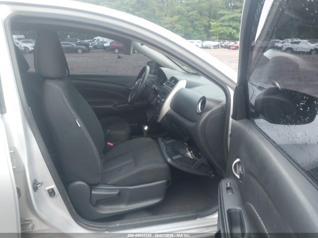 Nissan Versa 1.6 Sv