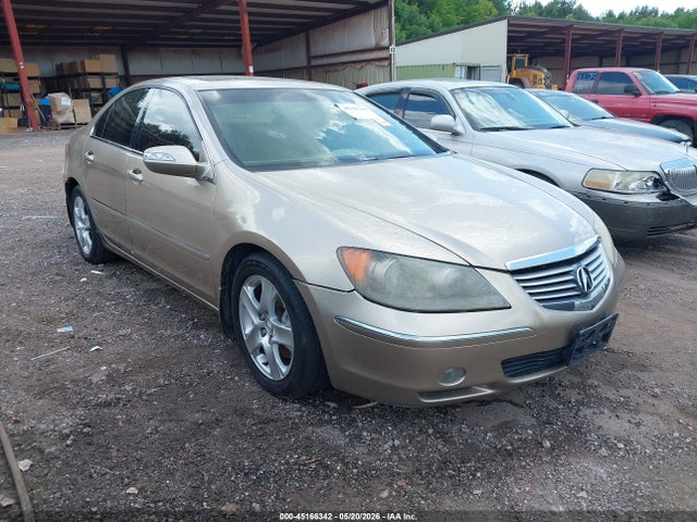 Salvage Acura RL Image
