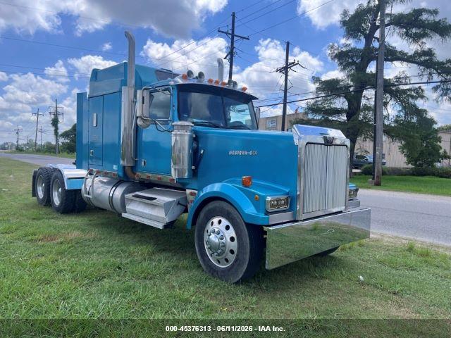 Salvage Western Star Auto Car Conventional Image