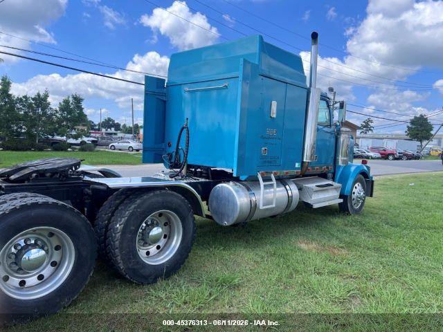 Western Star Auto Car Conventional 4900e