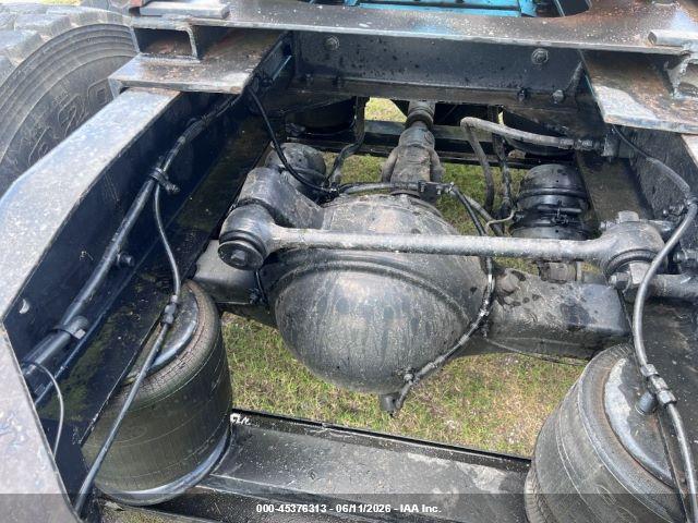 Western Star Auto Car Conventional 4900e