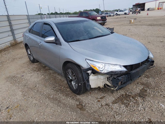 Salvage Toyota Camry Image