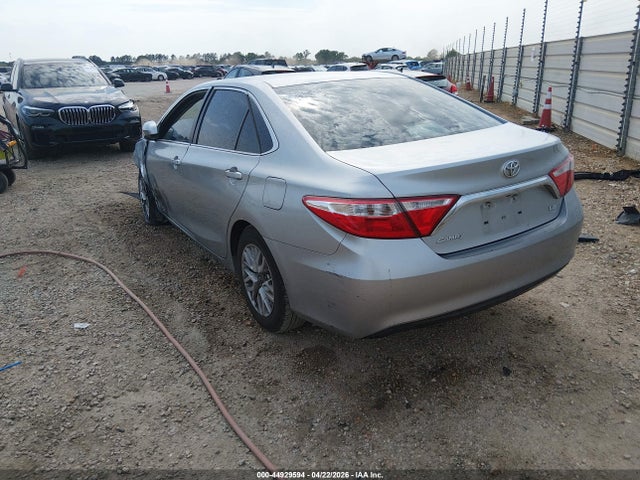 Toyota Camry Le