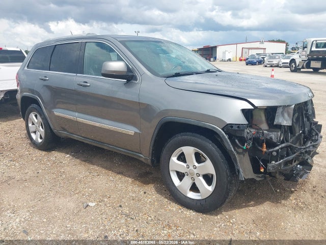 Salvage Jeep Grand Cherokee Image