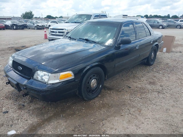 Ford Crown Victoria