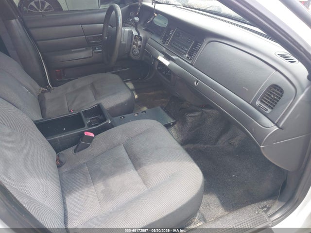 Ford Crown Victoria