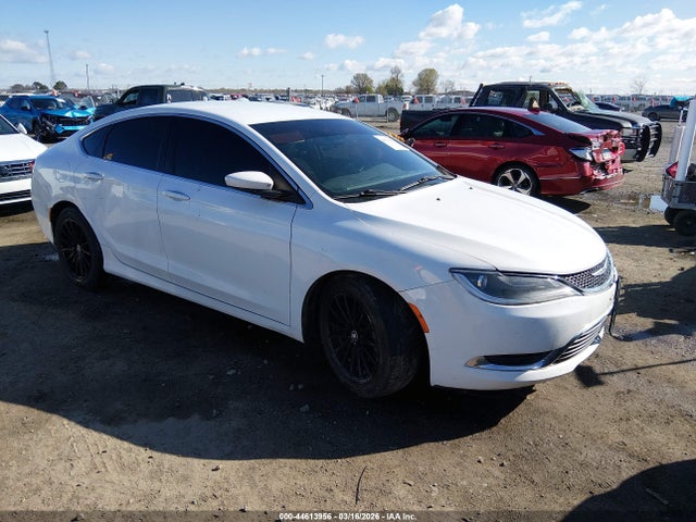 Salvage Chrysler 200 Image