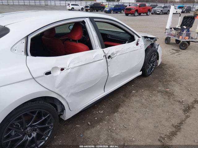 Toyota Camry Xse