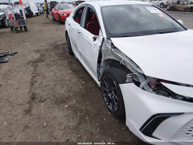 Toyota Camry Xse