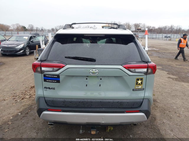 Toyota RAV4 Adventure