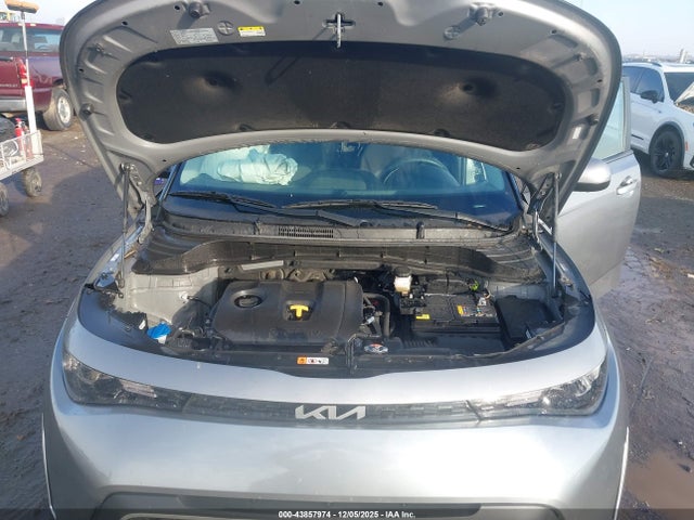 Kia Soul Lx