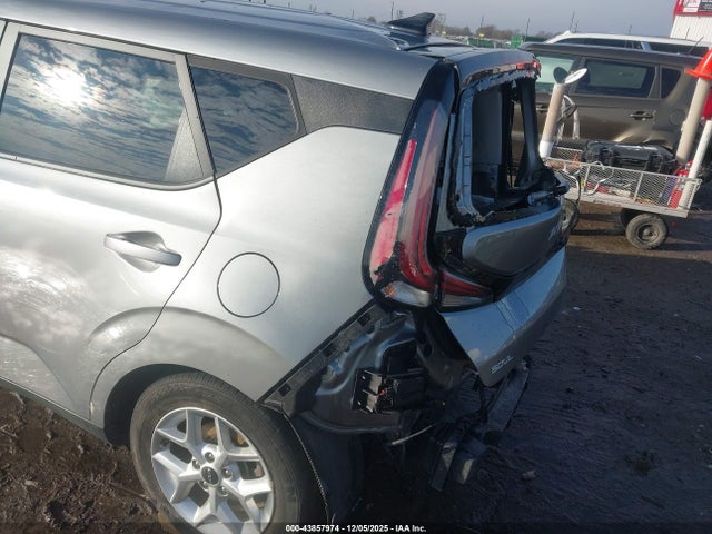 Kia Soul Lx