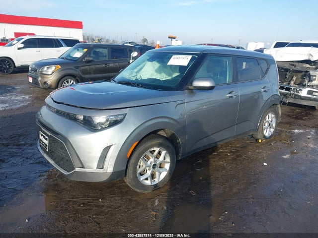Kia Soul Lx