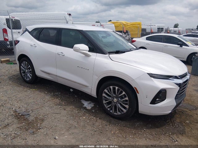 Salvage Chevrolet Blazer Image
