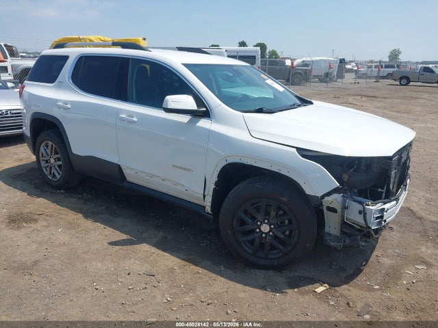 Salvage GMC Acadia Image