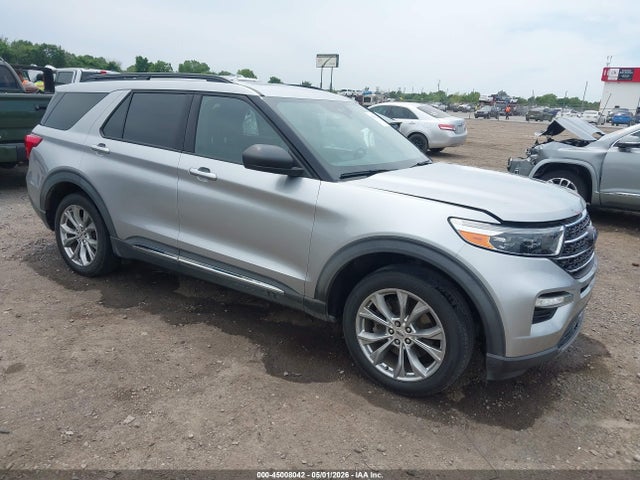 Salvage Ford Explorer Image