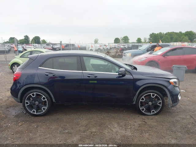 Mercedes-Benz GLA 4matic
