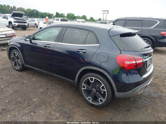Mercedes-Benz GLA 4matic