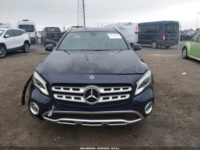 Mercedes-Benz GLA 4matic